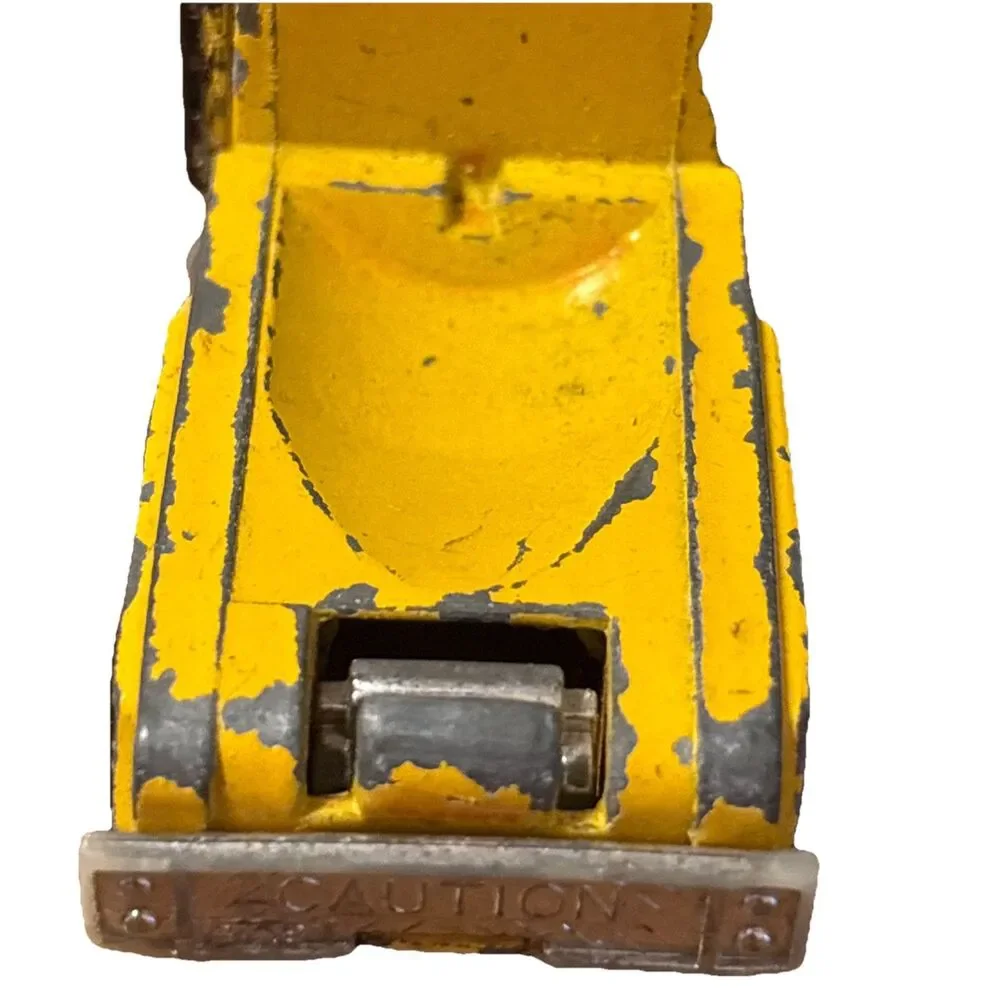 Vtg 1981 Matchbox Peterbilt Pace Cement Mixer Truck Yellow Fair Broken See Pics